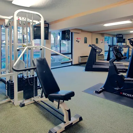 Wyndham Visalia-3