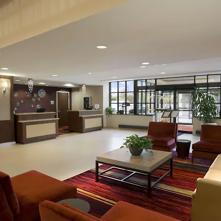 Embassy Suites Cleveland - Beachwood-3