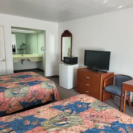 Blue Ribbon Inn And Suites-3