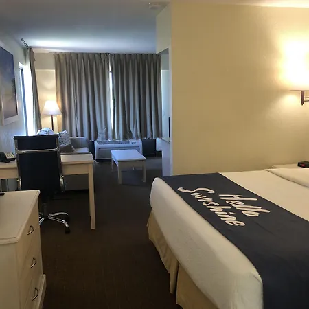 Days Inn & Suites By Wyndham Navarre - Near Beaches Hurlburt-2