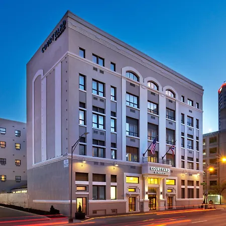Courtyard By Marriott Columbus Downtown-3
