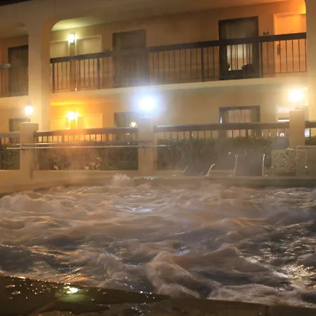 Days Inn By Wyndham Longview South-2