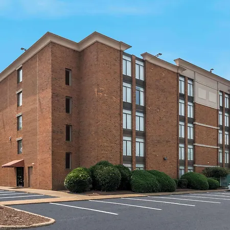 Best Western Hampton Coliseum Inn-3