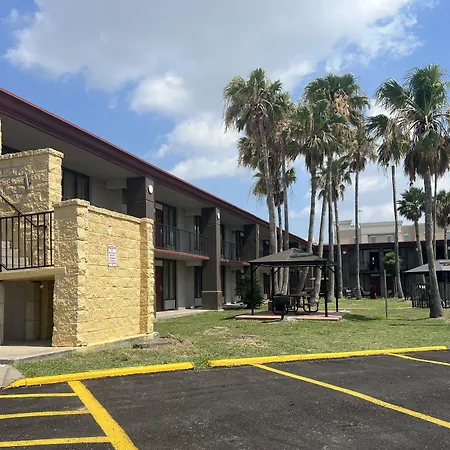 Red Roof Inn Corpus Christi North - Near Downtown-3