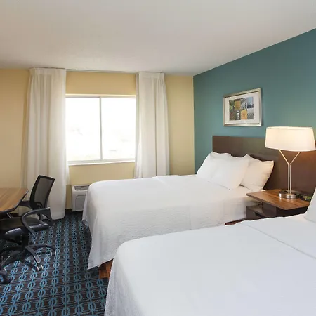 Fairfield Inn & Suites Greeley-2