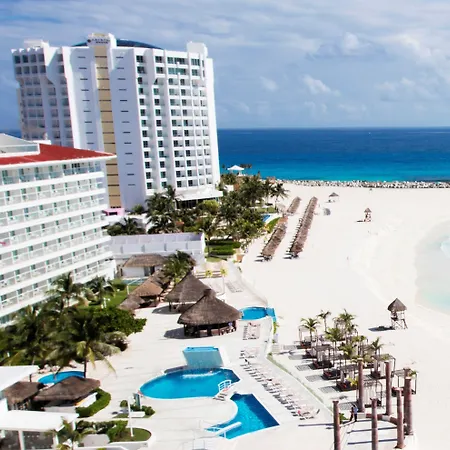 Krystal Cancun-3