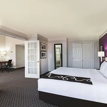 La Quinta Inn By Wyndham Odessa-3