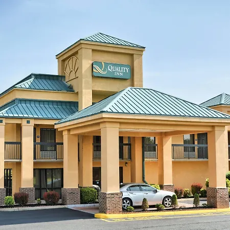 Quality Inn Thornburg-3