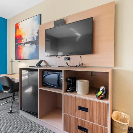 Americas Best Value Inn & Suites-Livingston-2