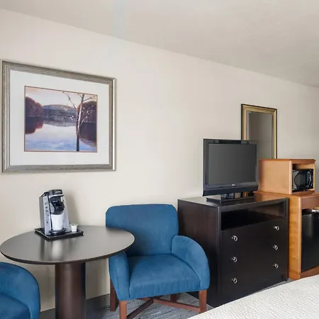 Holiday Inn Express & Suites New Buffalo, Mi By Ihg-2