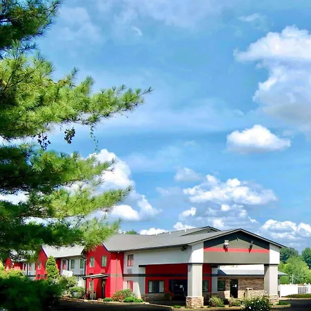 Ramada By Wyndham Tell City-3