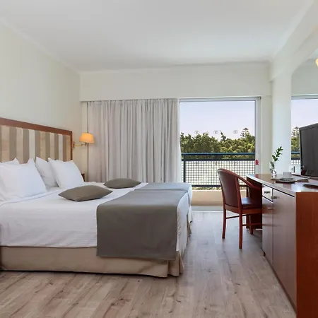 Best Western Plus Hotel Plaza-3