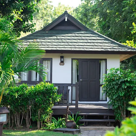Phi Phi Holiday Resort, Leam Tong Beach-3
