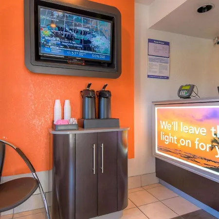 Motel 6-San Ysidro, CA - San Diego - Border-2
