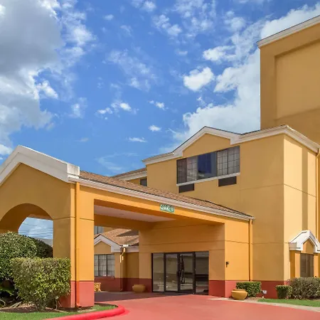 Quality Inn Baytown - Houston East-2