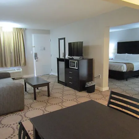 Quality Inn & Suites Kissimmee Near Main Gate-2