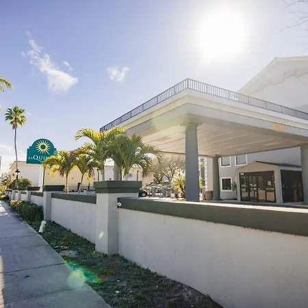 La Quinta Inn By Wyndham Tampa Near Busch Gardens-3