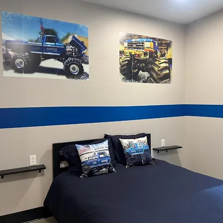 Bigfoot Monster Truck Suite In Bigfoots Home Town-3