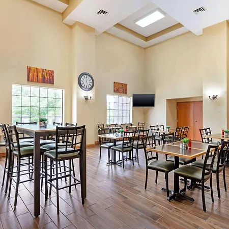 Best Western Locust Grove Inn & Suites-3