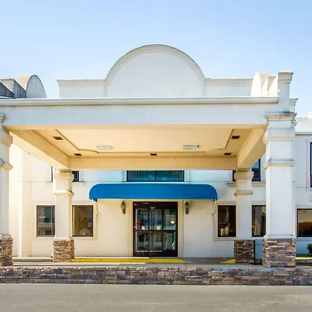 Quality Inn Columbia I-65-3
