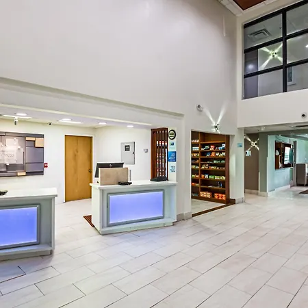 Holiday Inn Express Hotel & Suites Columbus By Ihg-2