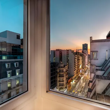 Broadway Hotel & Suites-3