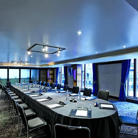 Leonardo Royal Hotel London City - Tower Of London-3