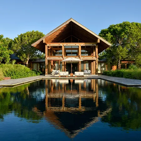 Como Parrot Cay-2