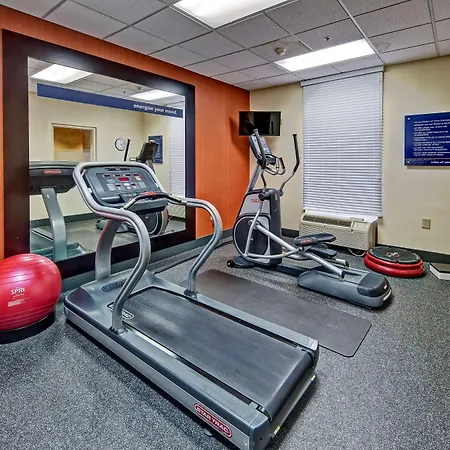 Hampton Inn Newberry Opera House-2