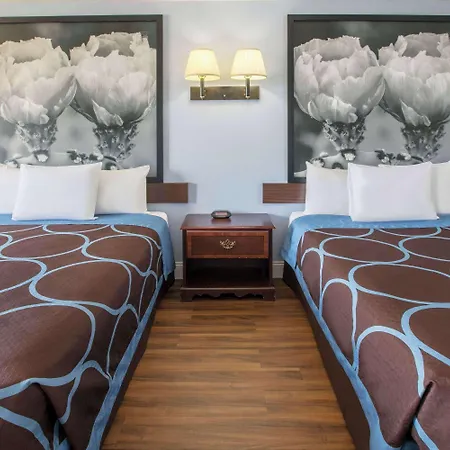 Super 8 By Wyndham Garland North Dallas Area-2