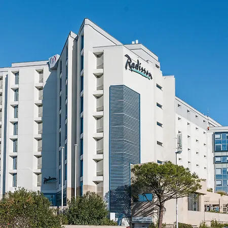 Radisson Hotel Nice Airport-3