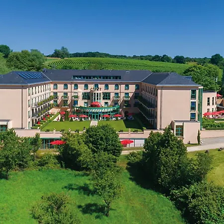 Victor'S Residenz-Hotel Schloss Berg-2