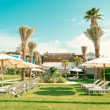 Dubai Marine Beach Resort & Spa-2