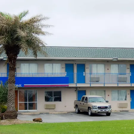 Motel 6-Clute, Tx-3