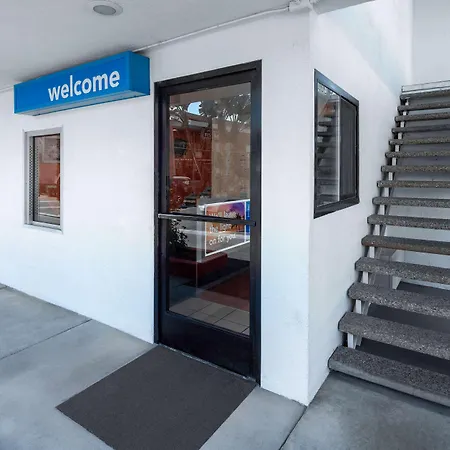 Motel 6-Santa Barbara, Ca - State Street-2