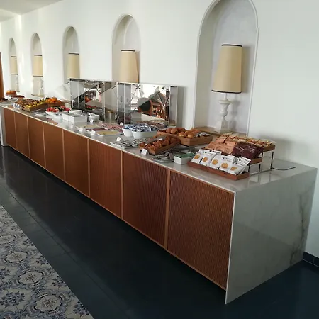 Grand Hotel Excelsior-2