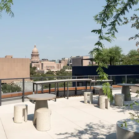 Kasa At The Waller Austin-2