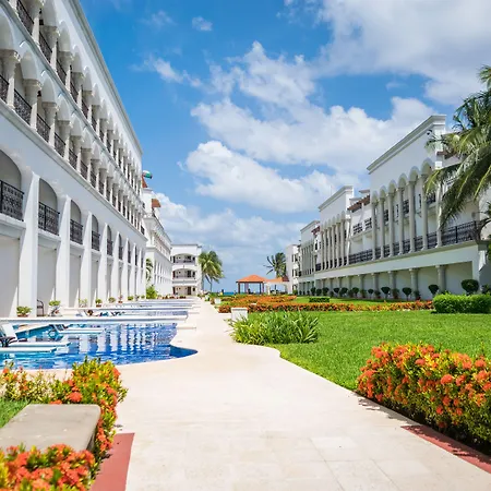 Hyatt Vivid Playa Del Carmen All-Inclusive Adult Only Resort-3