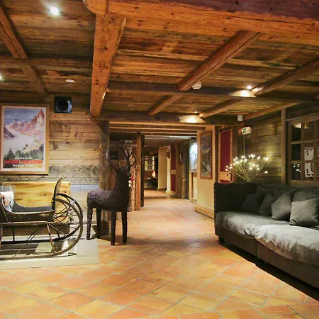 Les Grands Montets Hotel & Spa-3