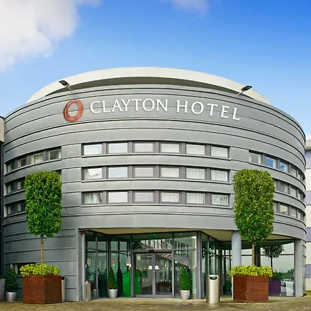Clayton Hotel Liffey Valley-3