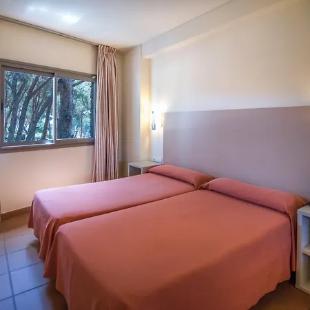 Aparthotel Ciutat De Palol-2