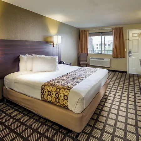 Travelers Inn - Phoenix-3