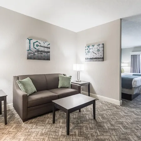 Best Western Plus Sebastian Hotel & Suites-2