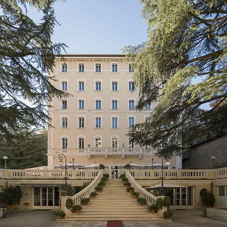 Hotel Helvetia Thermal Spa 4S-3