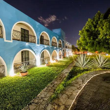 Hacienda Inn-3