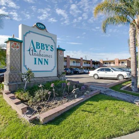 Abby'S Anaheimer Inn - Across Disneyland Park-2