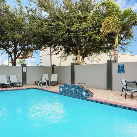 La Quinta By Wyndham Mission At West Mcallen-2