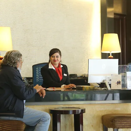 Ramada Plaza By Wyndham Karachi Airport Hotel-2
