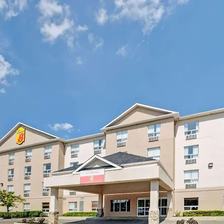 Super 8 By Wyndham Barrie South-2