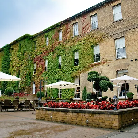 De Vere Beaumont Estate-2